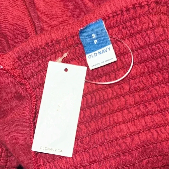 Old Navy Dresses & Skirts - Woman’s dress cranberry NWT small ruffle detail old navy